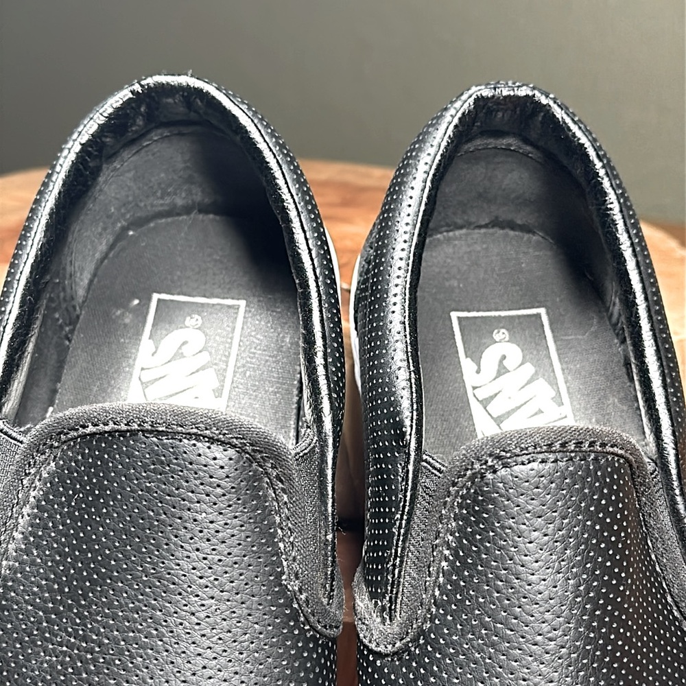 VANS Asher Perforated Leather Slip-On (Unisex - Men’s 7, Woman’s 8 1/2) - Picture 14 of 16